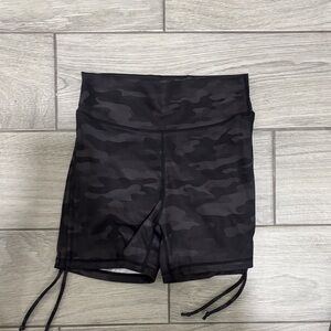 CHERIFIT Black Camouflage Women's Shorts